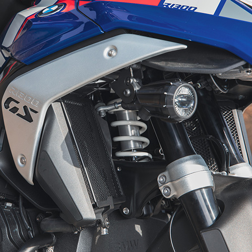 Givi - Motorcycle protectors - Radiator guard